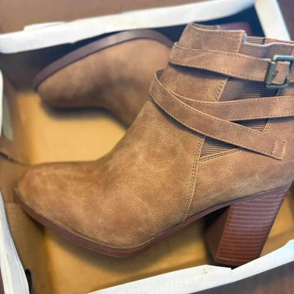 Dream Pairs Wrap Ankle Heel Boots 10 Tan NWT Ankle Booties Western Boho
